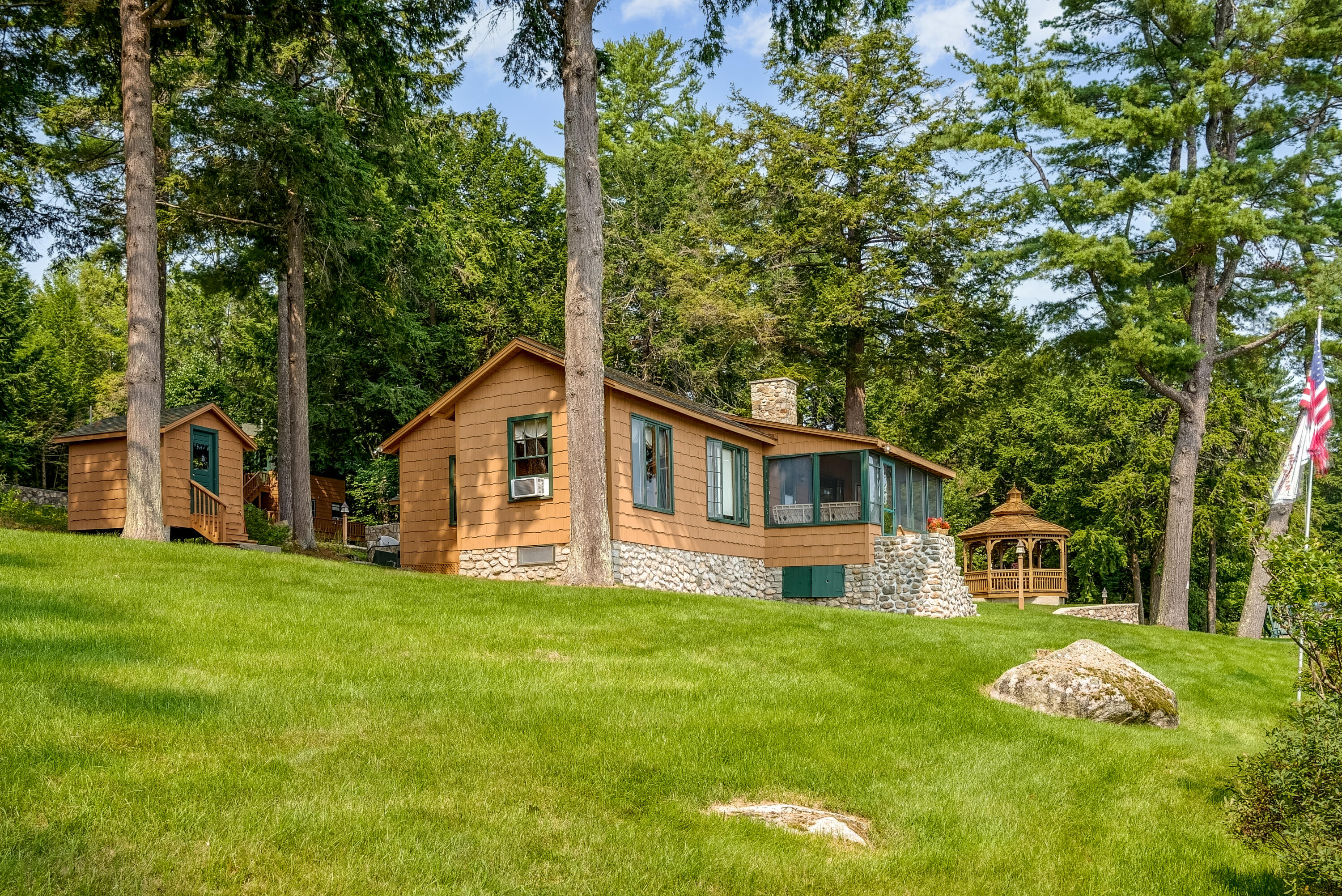 Naples, Maine, 04055, United States, 9 Bedrooms Bedrooms, ,8 BathroomsBathrooms,Residential,Active,2032447