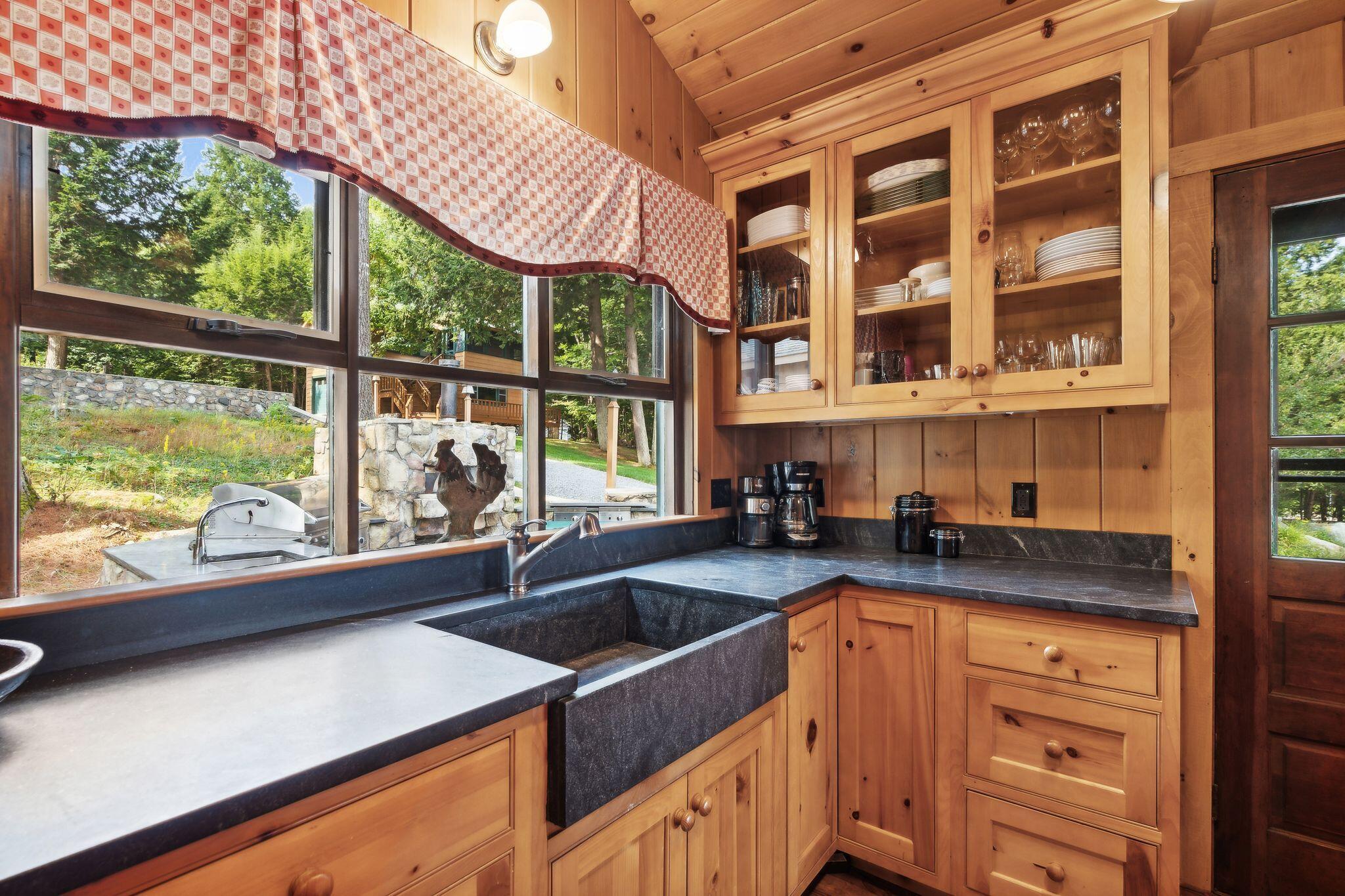 Naples, Maine, 04055, United States, 9 Bedrooms Bedrooms, ,8 BathroomsBathrooms,Residential,Active,2032447
