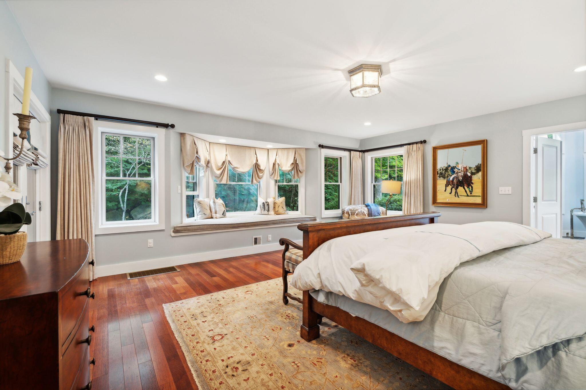 Naples, Maine, 04055, United States, 9 Bedrooms Bedrooms, ,8 BathroomsBathrooms,Residential,Active,2032447