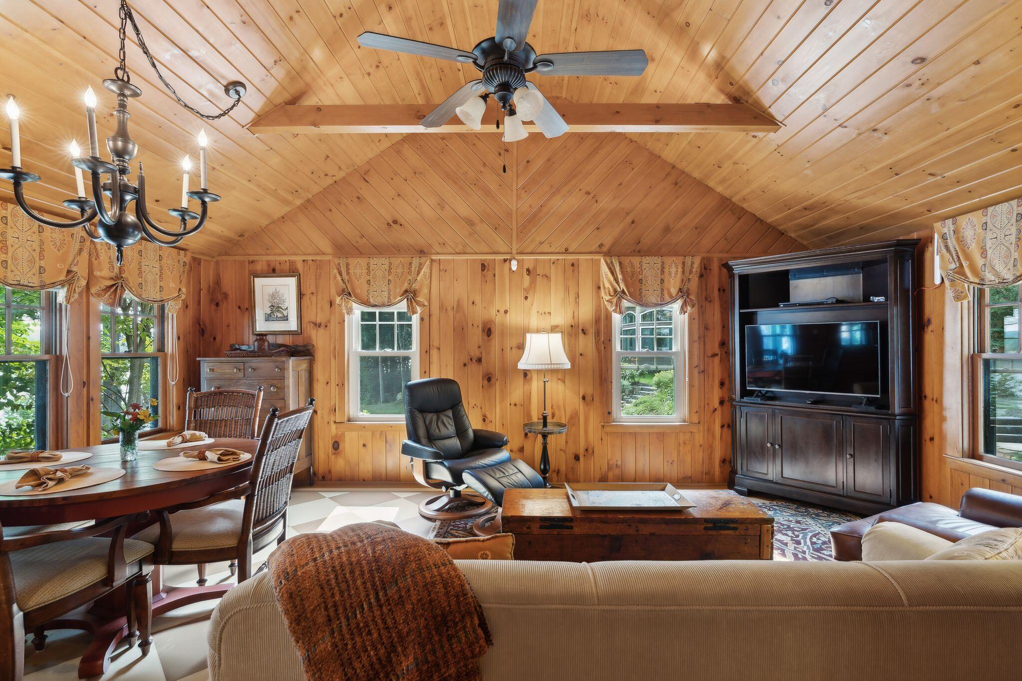 Naples, Maine, 04055, United States, 9 Bedrooms Bedrooms, ,8 BathroomsBathrooms,Residential,Active,2032447