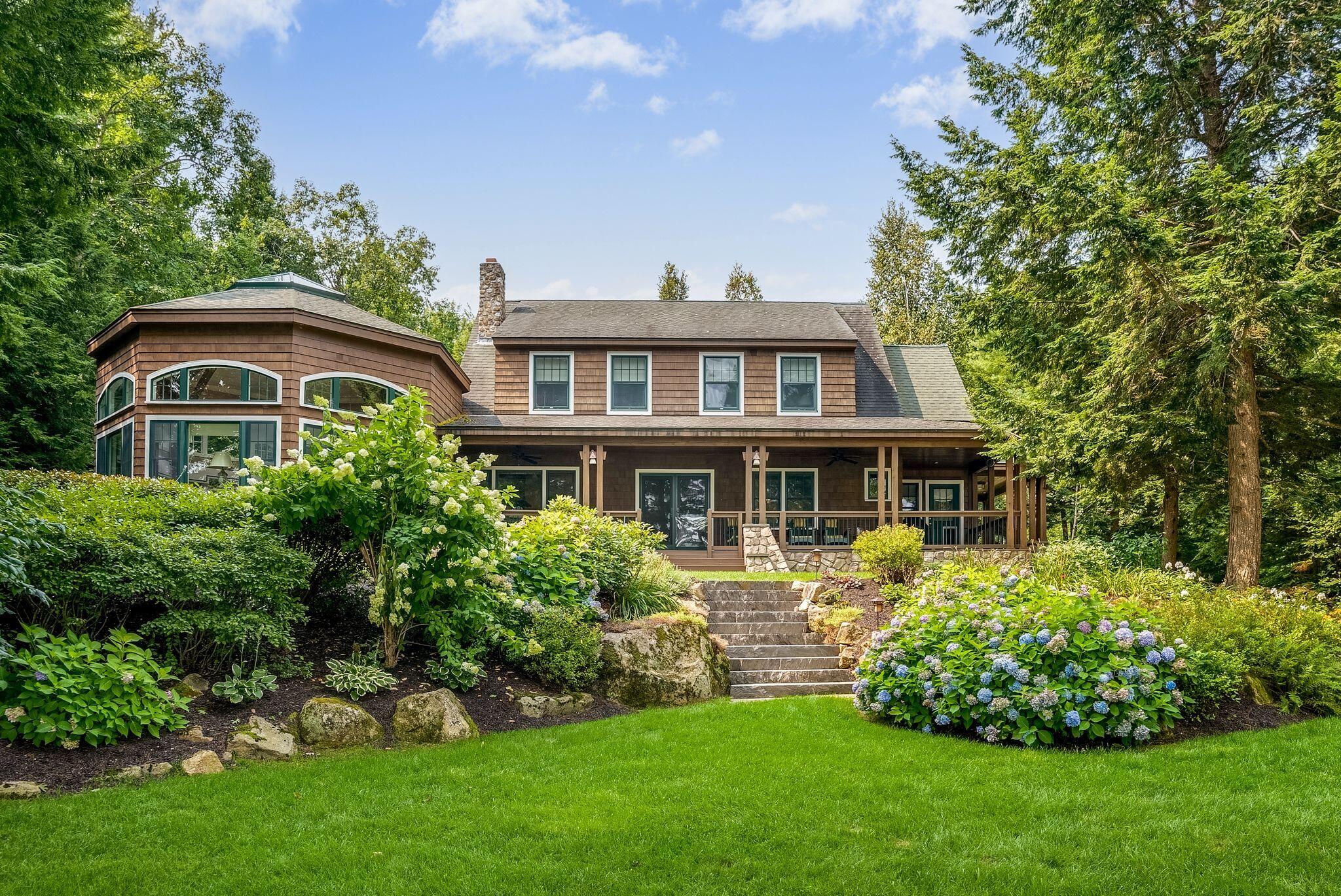 Naples, Maine, 04055, United States, 9 Bedrooms Bedrooms, ,8 BathroomsBathrooms,Residential,Active,2032447