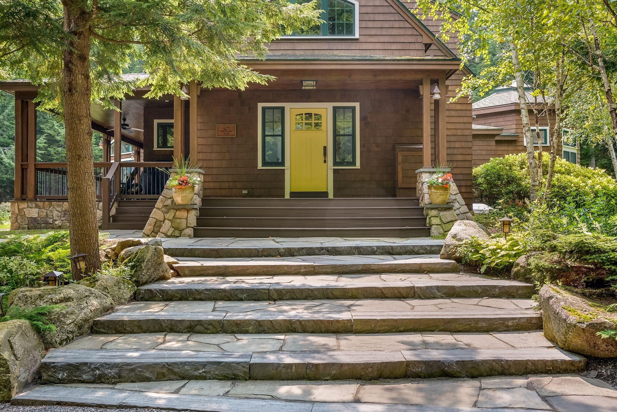 Naples, Maine, 04055, United States, 9 Bedrooms Bedrooms, ,8 BathroomsBathrooms,Residential,Active,2032447