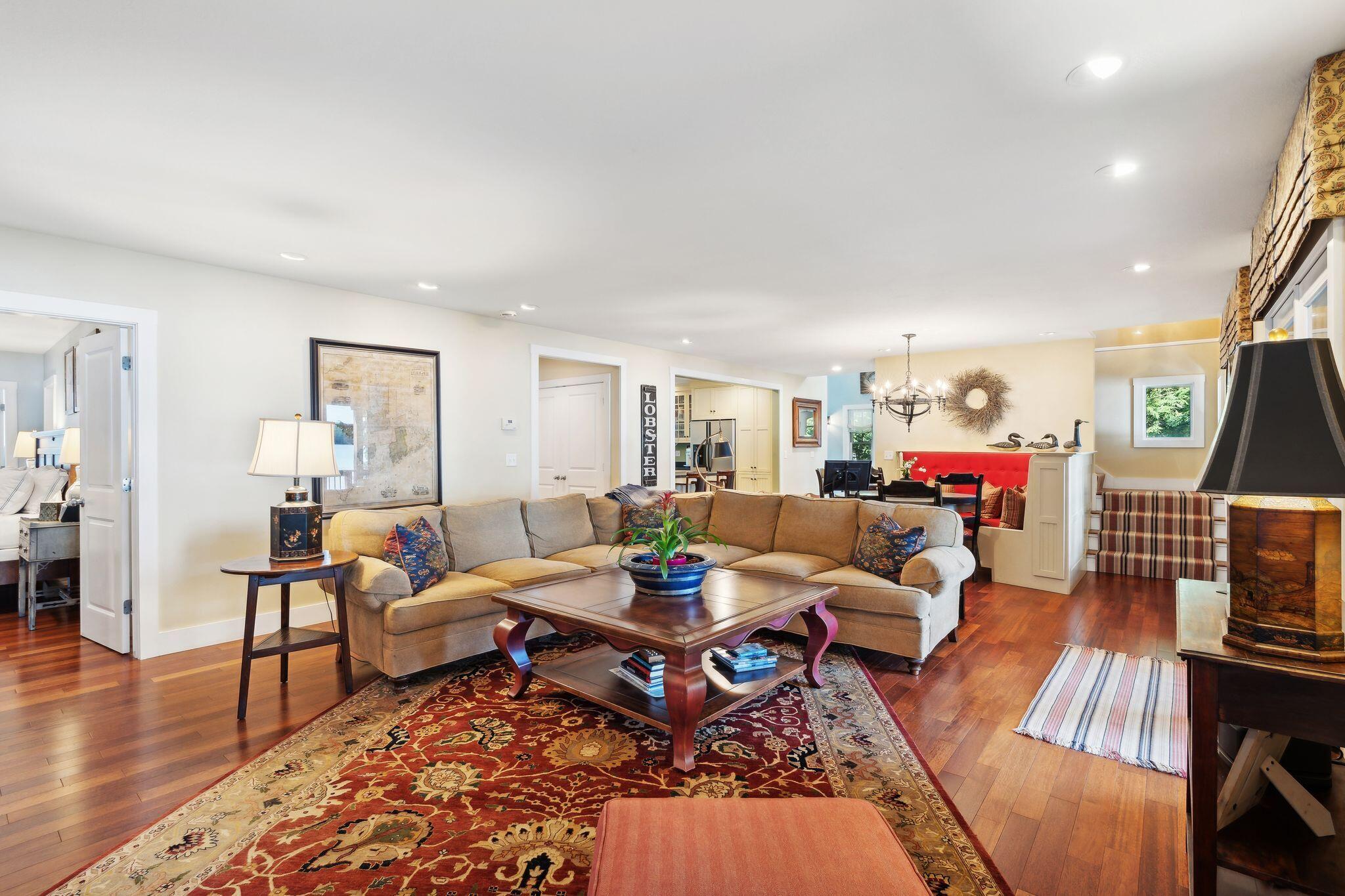 Naples, Maine, 04055, United States, 9 Bedrooms Bedrooms, ,8 BathroomsBathrooms,Residential,Active,2032447