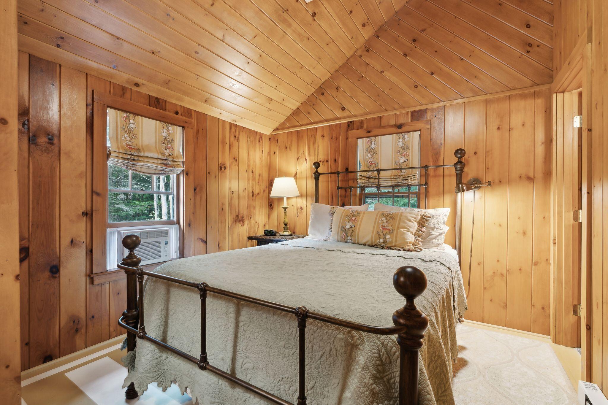 Naples, Maine, 04055, United States, 9 Bedrooms Bedrooms, ,8 BathroomsBathrooms,Residential,Active,2032447