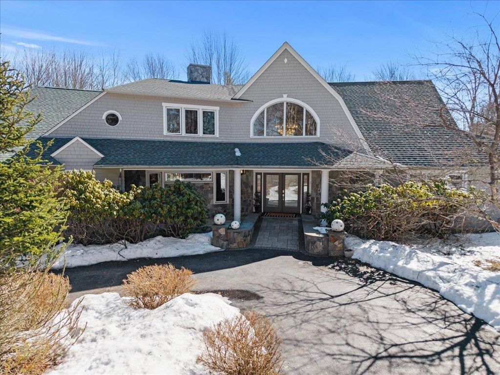 Photo of 5 Wildwood Lane, Scarborough, ME 04074 (MLS # 1654788)