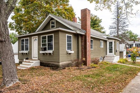Photo of 25 Pearl Street, Sanford, ME 04073 (MLS # 1641012)