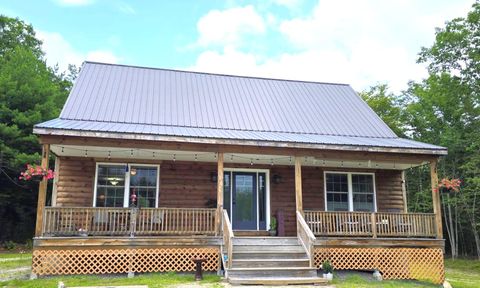 Photo of 32 Patriot Place, Standish, ME 04084 (MLS # 1646928)