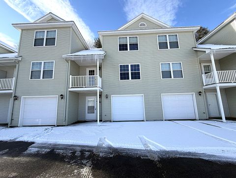 Photo of 21 Ledges Court #21, Lewiston, ME 04240 (MLS # 1649489)