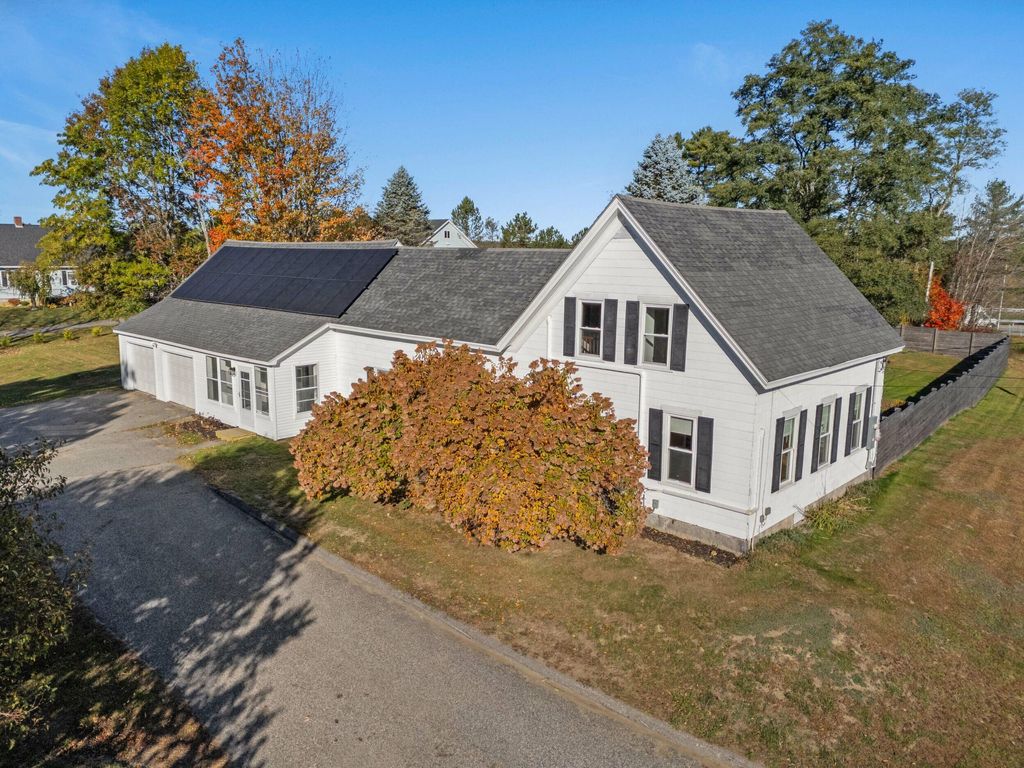 Photo of 325 Middle Road, Sabattus, ME 04280 (MLS # 1641442)