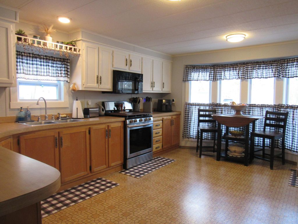 Photo of 14 Pleasant Hill Road, Limerick, ME 04048 (MLS # 1650696)