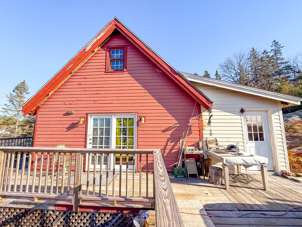 Photo of 24 Old Harbor Road, Vinalhaven, ME 04863 (MLS # 1645887)