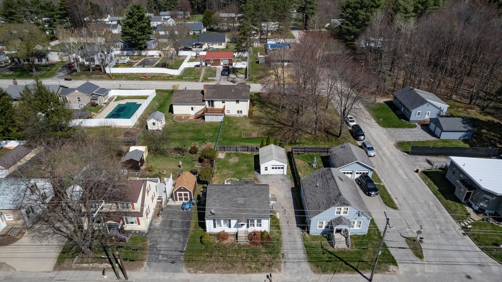 Photo of 867 Minot Avenue, Auburn, ME 04210 (MLS # 1651517)