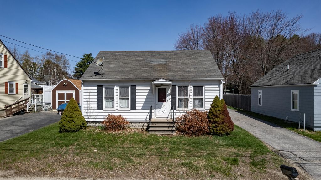 Photo of 867 Minot Avenue, Auburn, ME 04210 (MLS # 1651517)