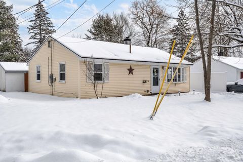 Photo of 37 Jowett Street, Bangor, ME 04401 (MLS # 1650132)