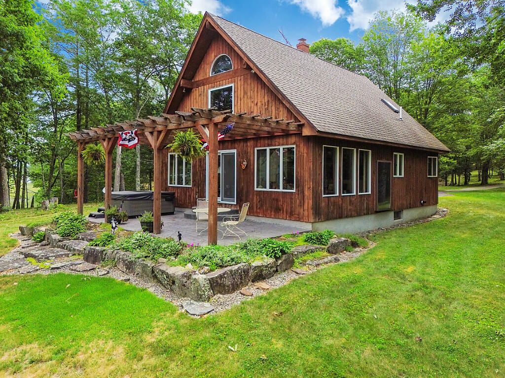 Photo of 691 Middle Road, Dresden, ME 04342 (MLS # 1656076)