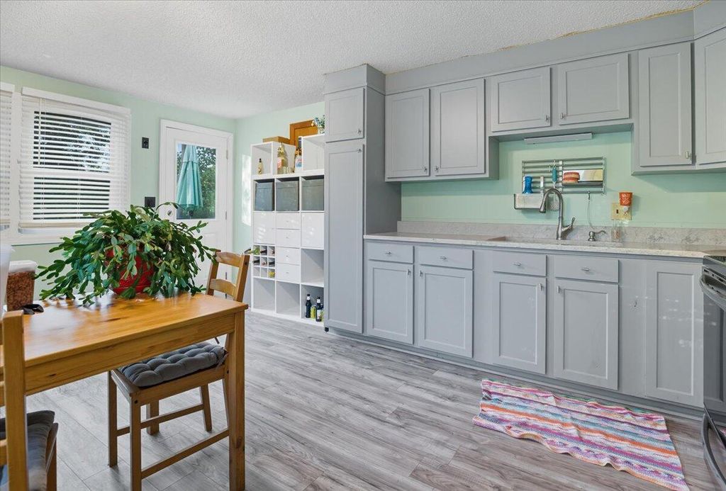 Photo of 185 Pleasant Street, Richmond, ME 04357 (MLS # 1638045)