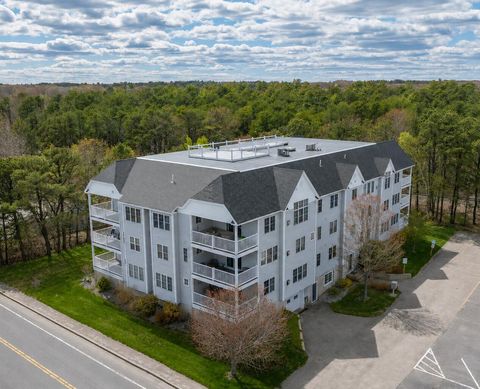 Photo of 170 E Grand Avenue #2, Old Orchard Beach, ME 04064 (MLS # 1661957)