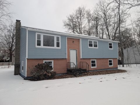 Photo of 9 Devotion Avenue, Sanford, ME 04073 (MLS # 1652638)
