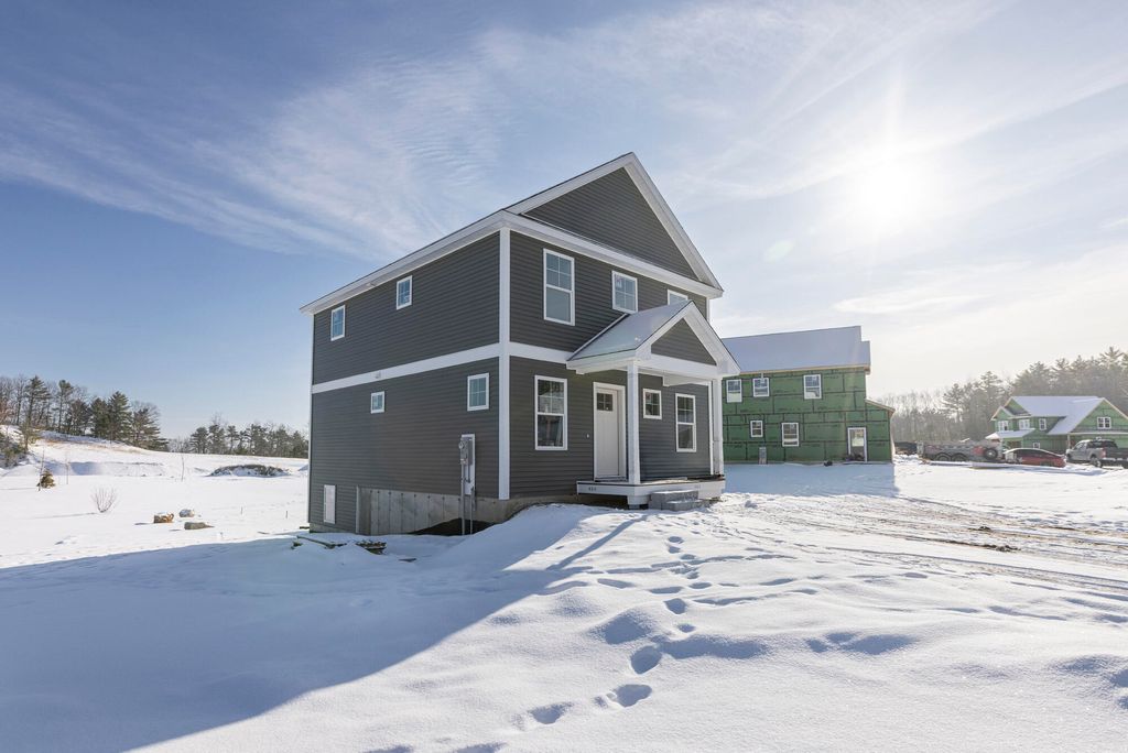 Photo of 18 Feldspar Lane #25, Cumberland, ME 04021 (MLS # 1653326)