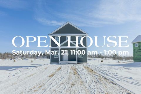 Photo of 18 Feldspar Lane #25, Cumberland, ME 04021 (MLS # 1653326)