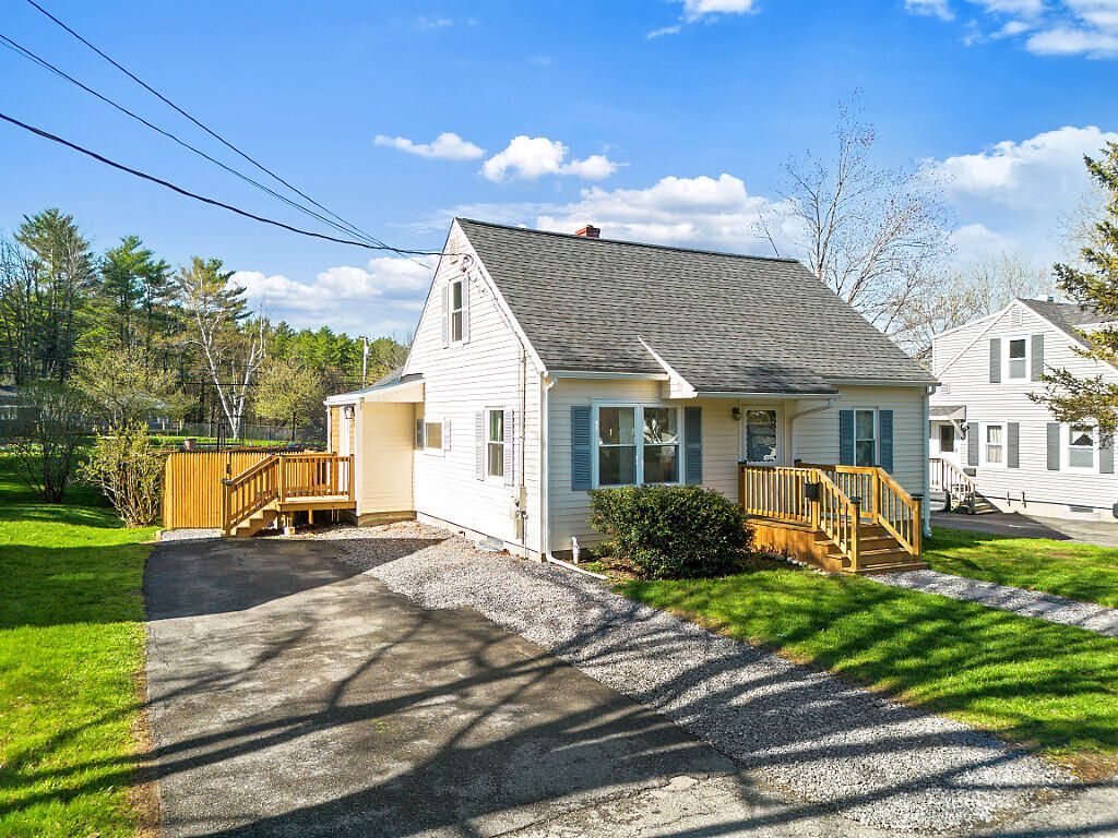 Photo of 74 Newland Avenue, Augusta, ME 04330 (MLS # 1662680)