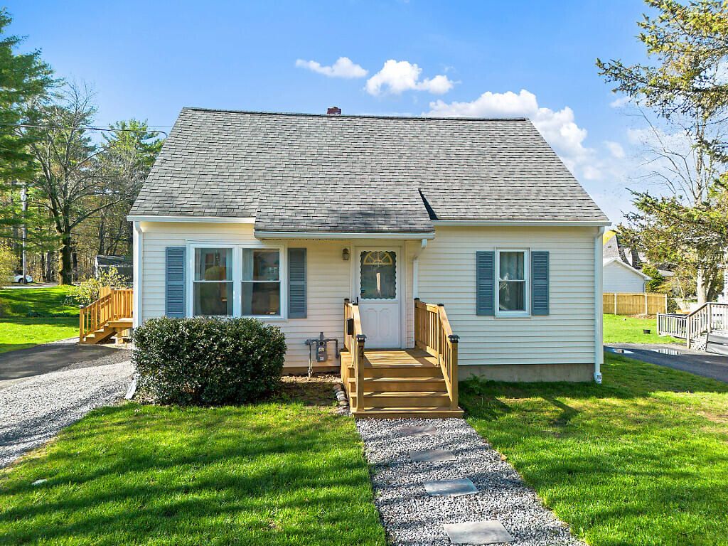 Photo of 74 Newland Avenue, Augusta, ME 04330 (MLS # 1662680)