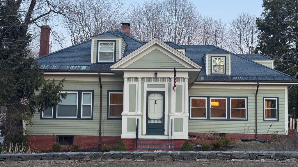 Photo of 93 Foreside Road, Falmouth, ME 04105 (MLS # 1655854)