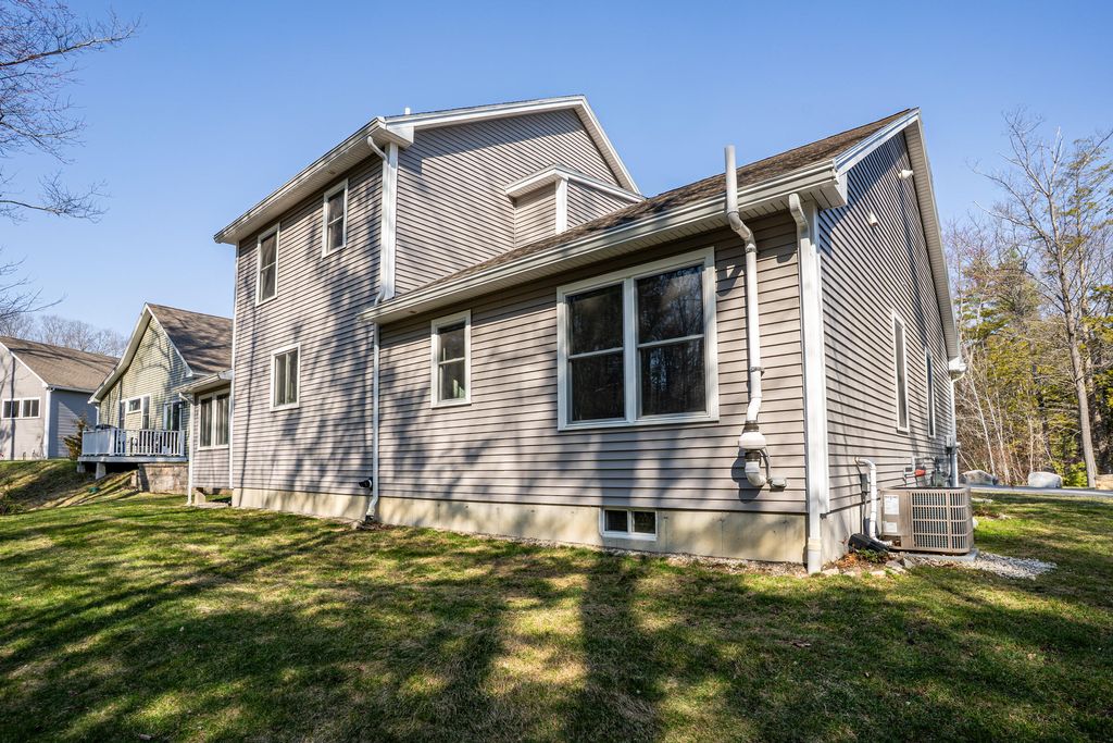 Photo of 16 Pheasant Lane #28, Eliot, ME 03903 (MLS # 1657205)