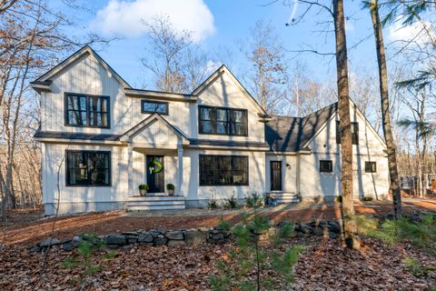 Photo of 12 Blueberry Lane, Kittery, ME 03904 (MLS # 1645321)