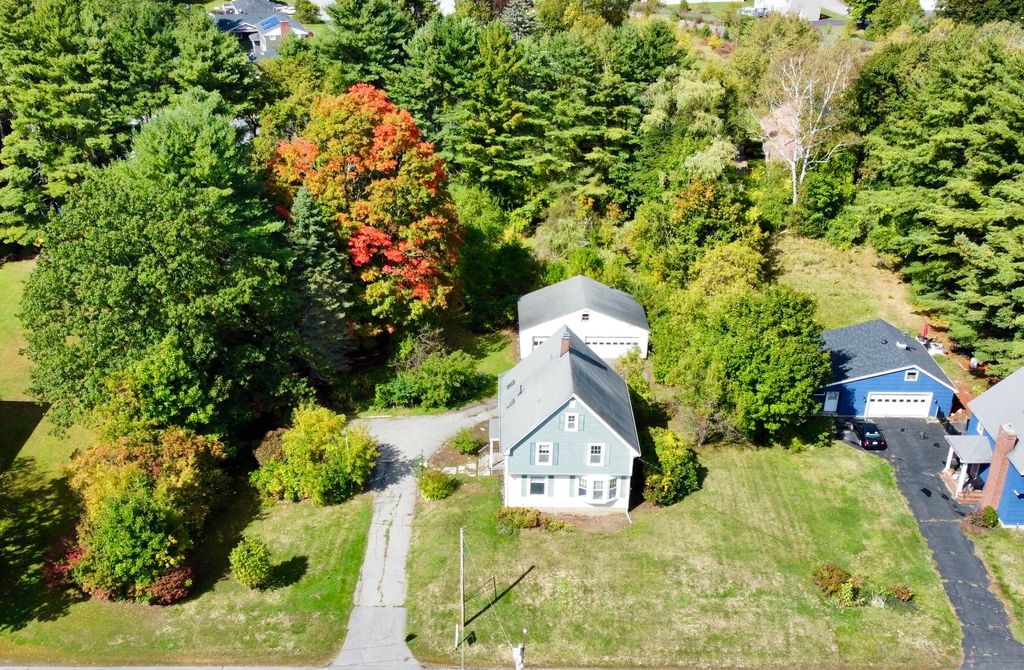 Photo of 422 College Street, Lewiston, ME 04240 (MLS # 1638974)