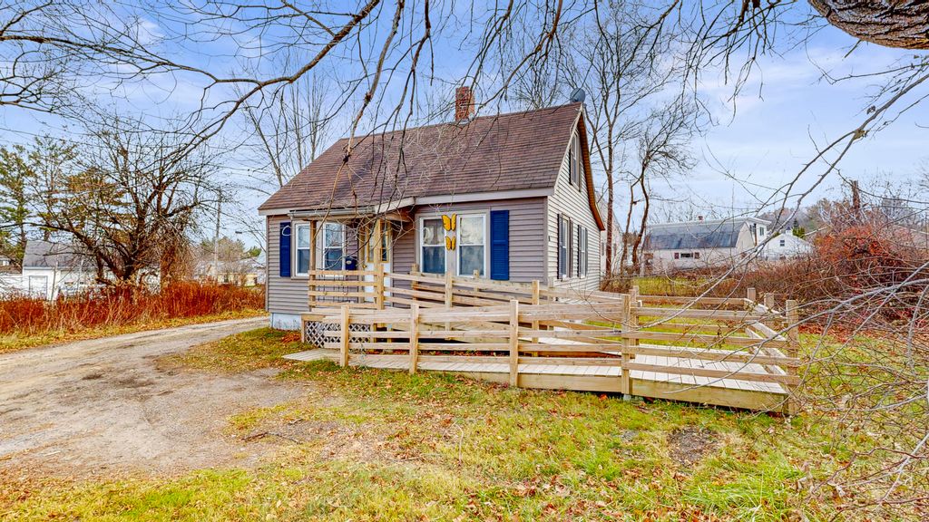 Photo of 939 Sabattus Street, Lewiston, ME 04240 (MLS # 1644603)