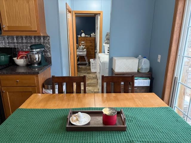 Bangor, Maine 04401, United States, 2 Bedrooms Bedrooms, ,2 BathroomsBathrooms,Residential,Pending,108962