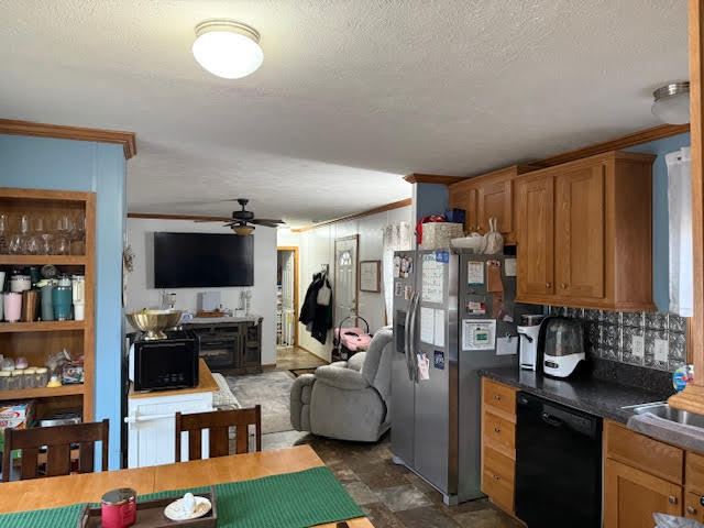 Bangor, Maine 04401, United States, 2 Bedrooms Bedrooms, ,2 BathroomsBathrooms,Residential,Pending,108962