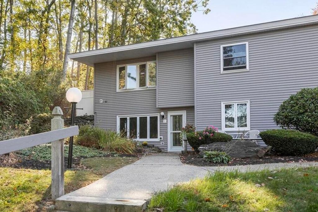 Photo of 1 Sandpiper Cove Cove #1, Scarborough, ME 04074 (MLS # 1656964)