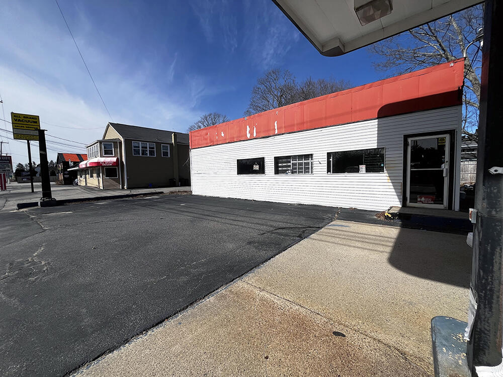 408 Elm Street