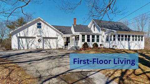 Photo of 386 East Avenue, Lewiston, ME 04240 (MLS # 1657302)