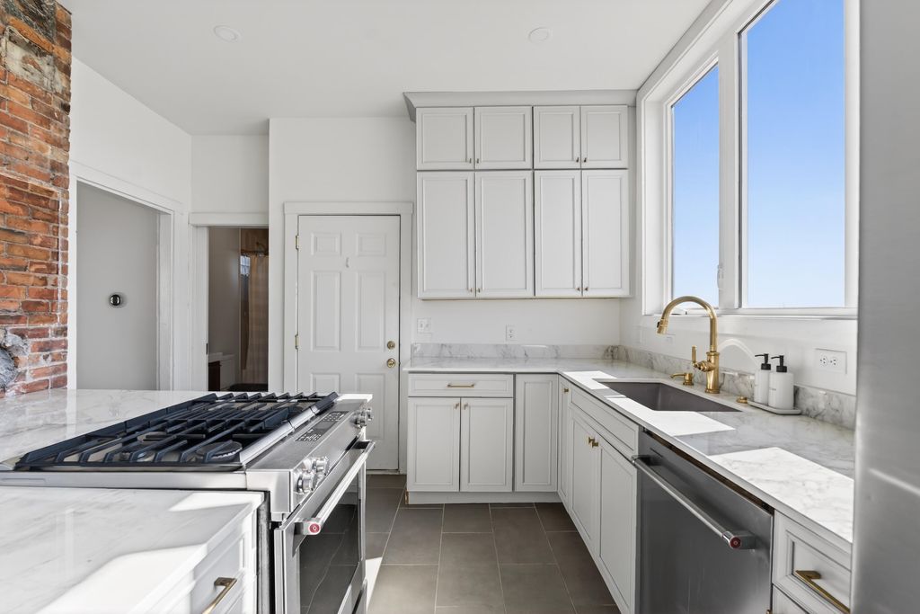 Photo of 62 St Lawrence Street #2, Portland, ME 04101 (MLS # 1654070)