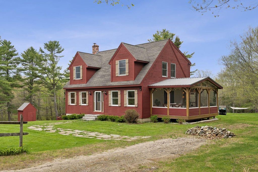 Photo of 24 Autumn Lane, Freeport, ME 04032 (MLS # 1663450)