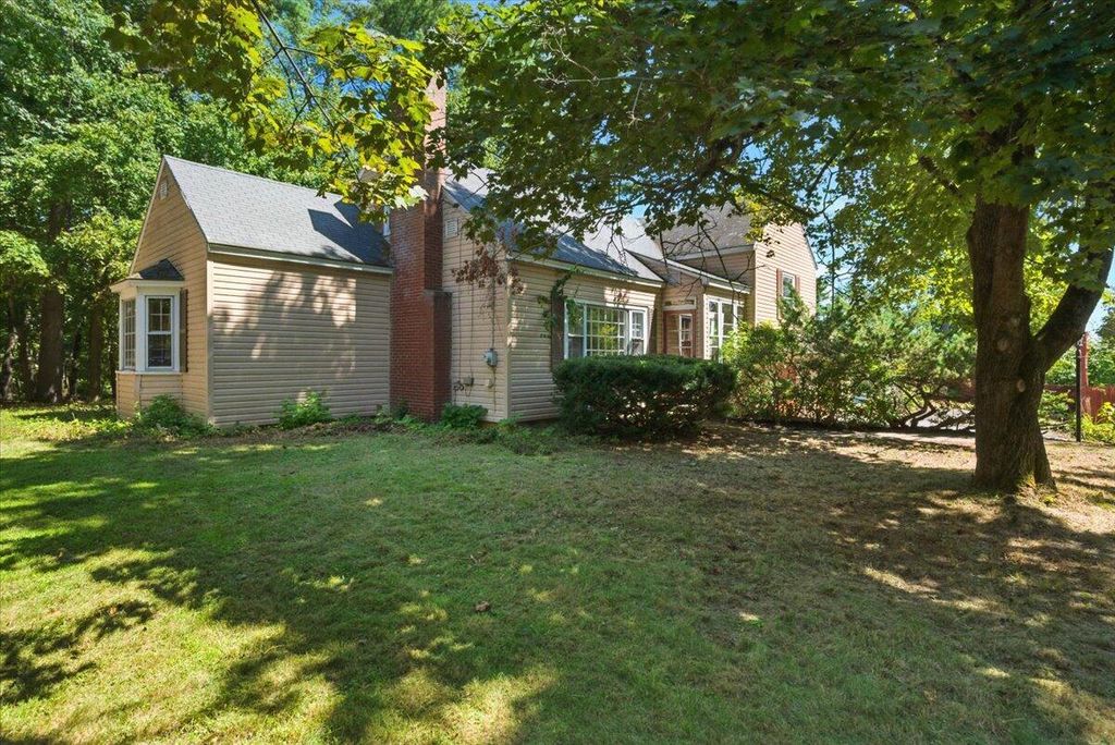 Photo of 69 Dawes Avenue, Auburn, ME 04210 (MLS # 1636036)