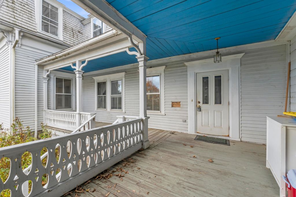 Photo of 27 Gardiner Street, Richmond, ME 04357 (MLS # 1642183)