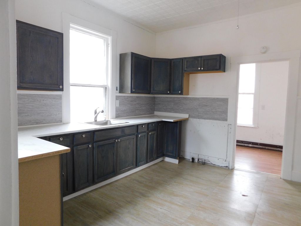 Photo of 15 Western Promenade, Auburn, ME 04210 (MLS # 1646480)