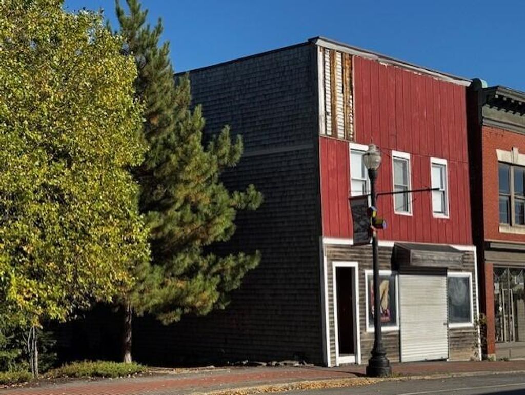 Photo of 9 Madison Avenue, Skowhegan, ME 04976 (MLS # 1639683)
