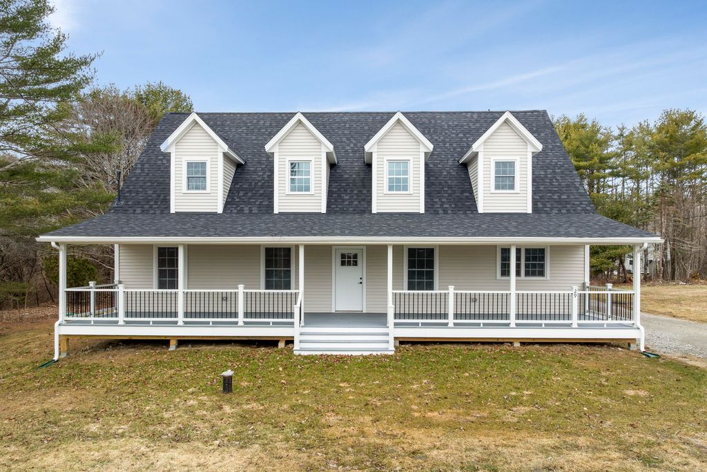 Photo of 29 Pleasant Street, Newcastle, ME 04553 (MLS # 1656508)