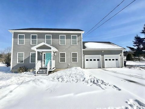 Photo of 64 Wardtown Road, Freeport, ME 04032 (MLS # 1653888)