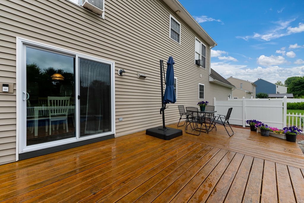 Photo of 38 Fairview Avenue, Auburn, ME 04210 (MLS # 1630018)