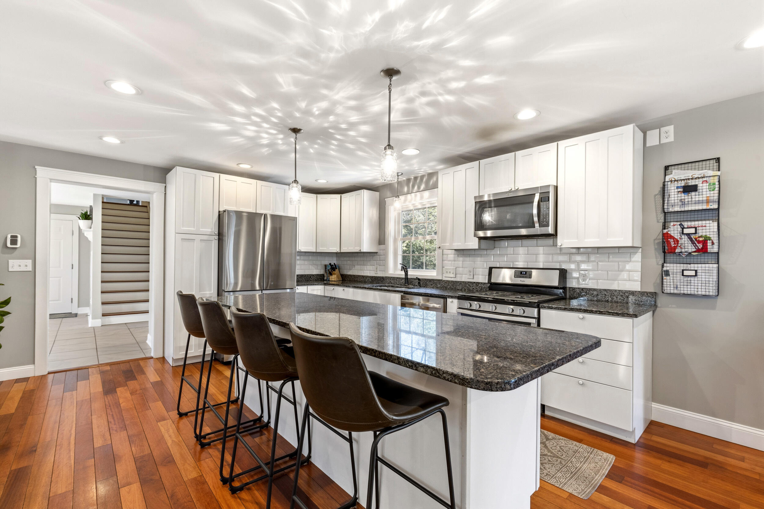 7 ROMAN WOODS Way