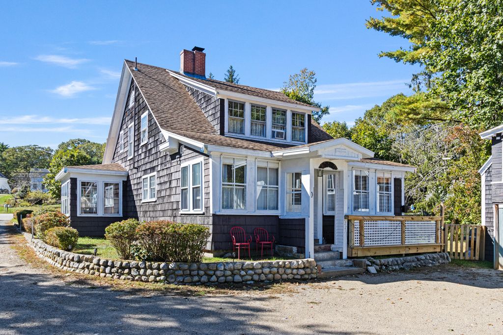 Photo of 527 Pool Street, Biddeford, ME 04005 (MLS # 1642188)