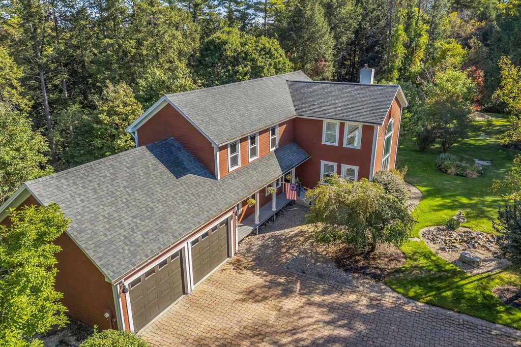 Photo of 212 Vickery Road, Auburn, ME 04210 (MLS # 1639945)
