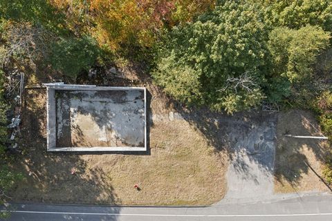 Photo of 646 Gurnet Road, Brunswick, ME 04011 (MLS # 1657044)