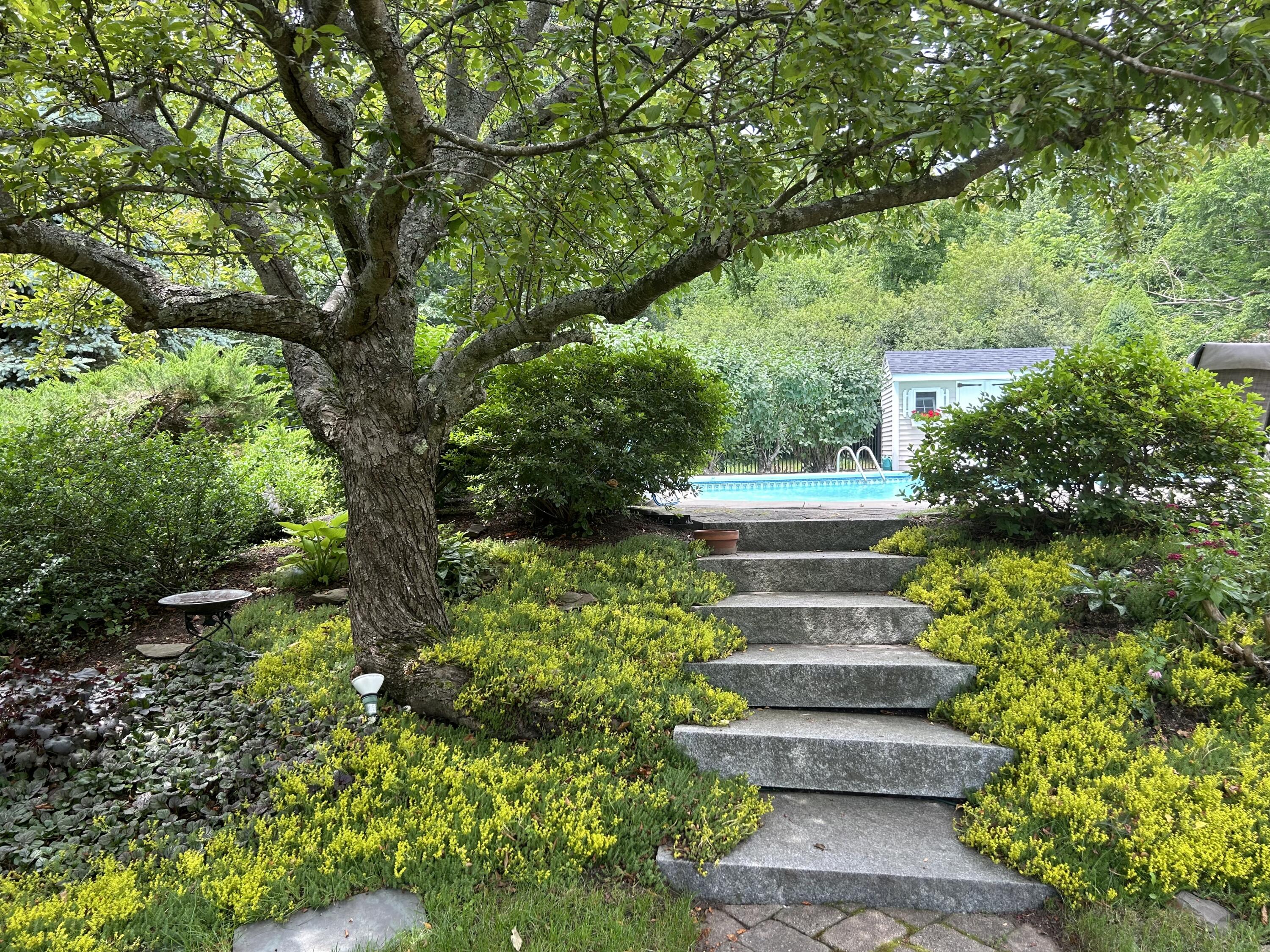 22 Gateway Commons Drive